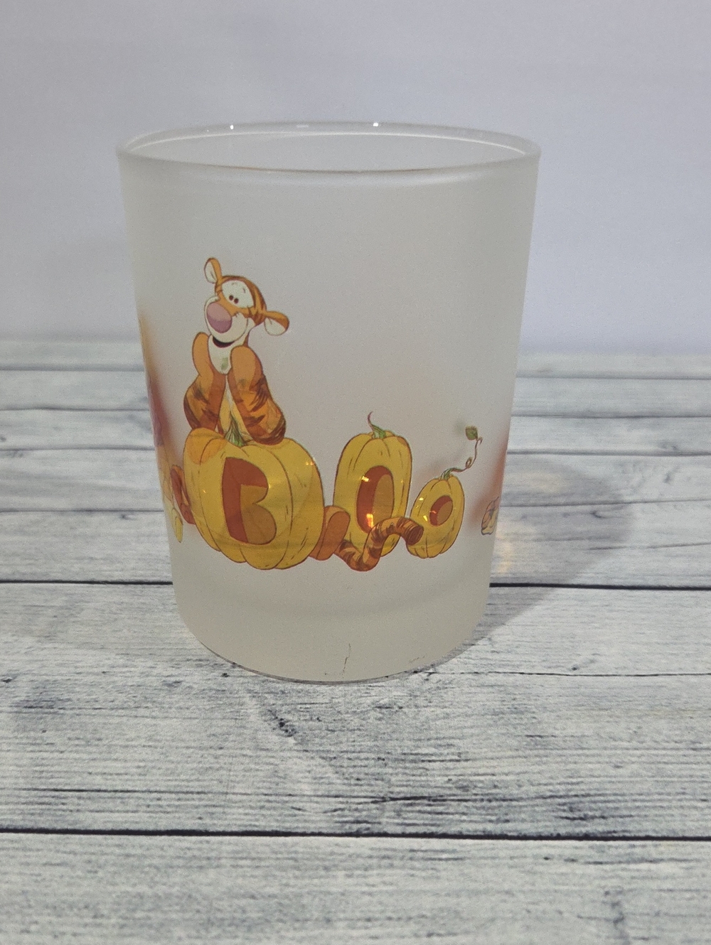 Disney Winnie The Pooh Halloween Pumpkin Frosted Glass